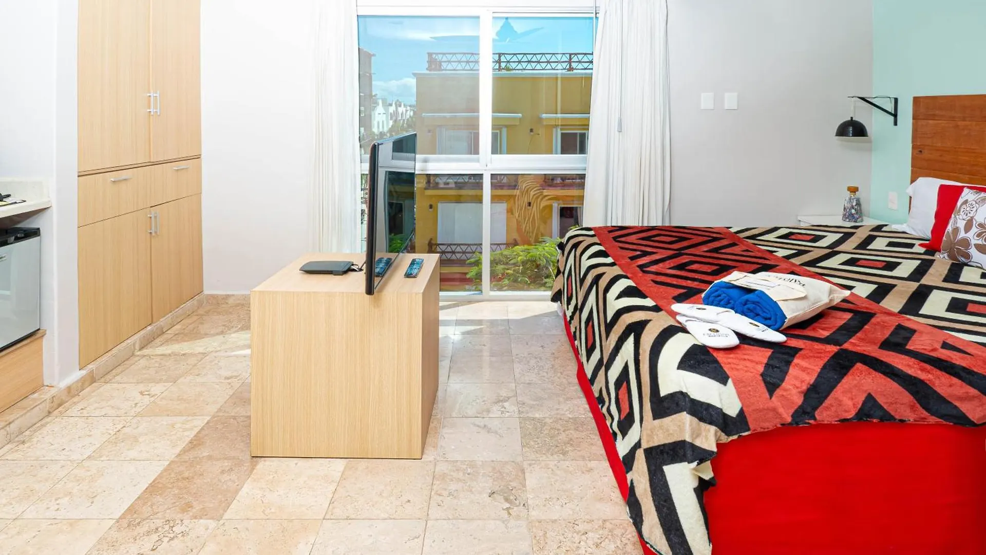 Chingon Anarchy Hotel & Roof Playa del Carmen