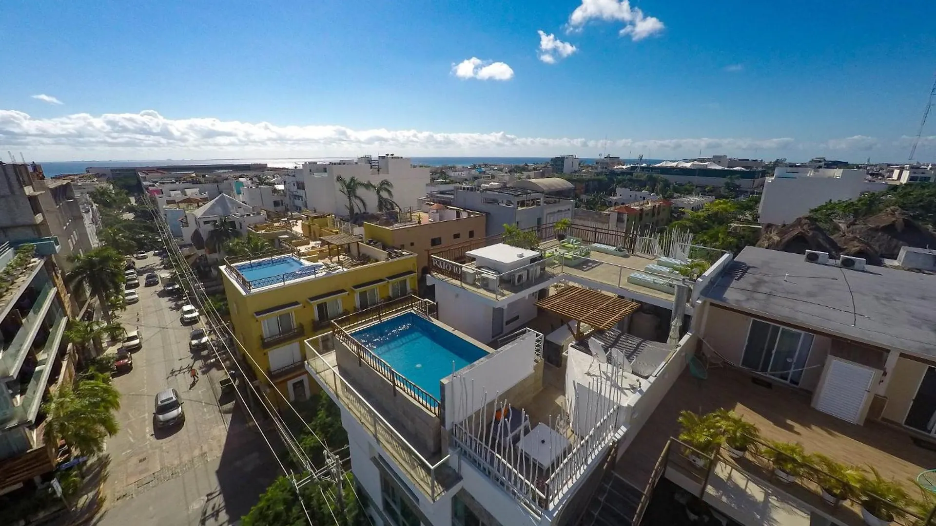 Chingon Anarchy Hotel & Roof Playa del Carmen